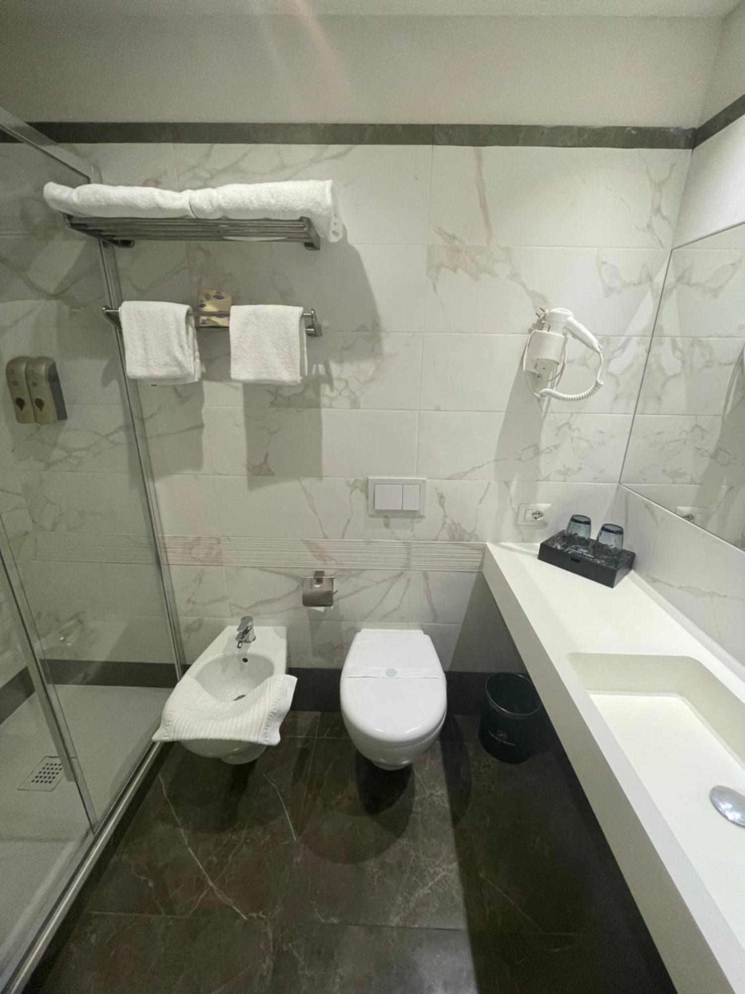 Hotelluxuryprato 外观 照片