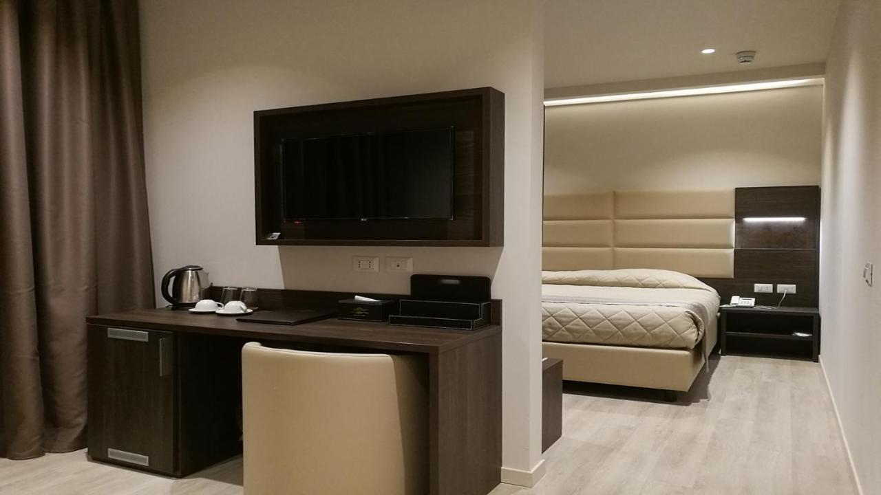 Hotelluxuryprato 外观 照片